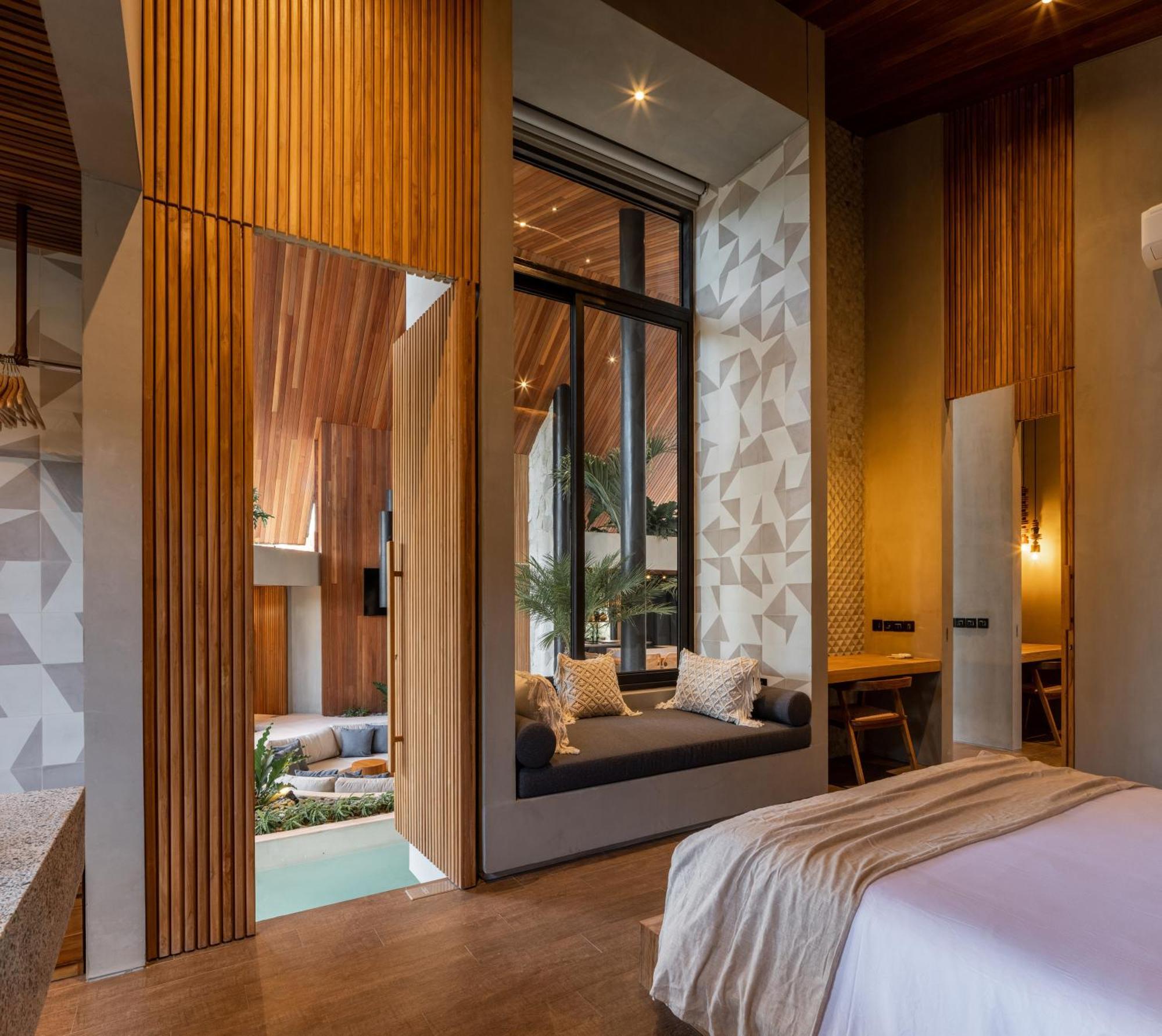 Villa Feh Bali By House Of Winds - Neo Tropical Eden Near Canggu 캐로보칸 외부 사진